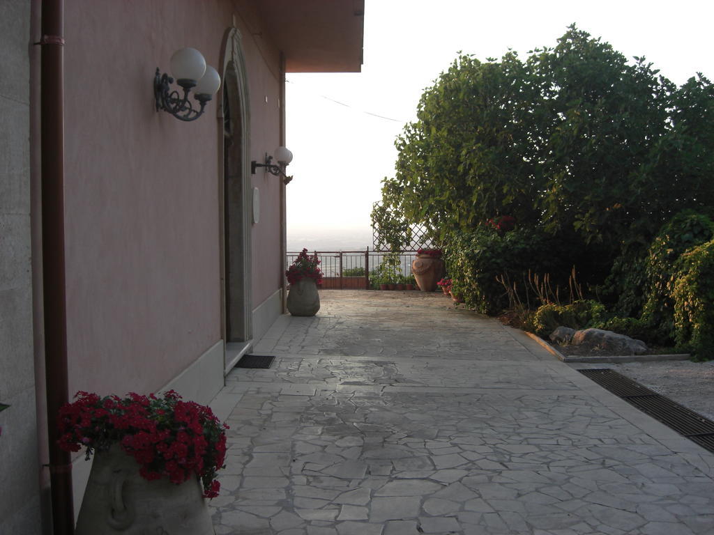 Albergo Villa Nobile Chiaramonte Gulfi Esterno foto